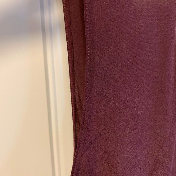 T.Babaton sleeveless top, 100% silk, elasticized waist, deep V, Sz XS - Picture 5 of 16